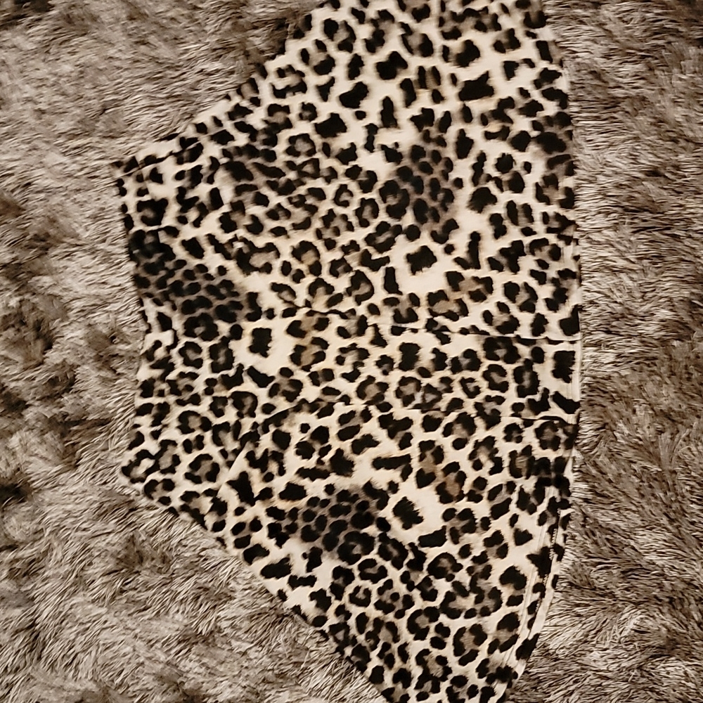 Soprano Leopard Print Skirt Size Small Von Maur